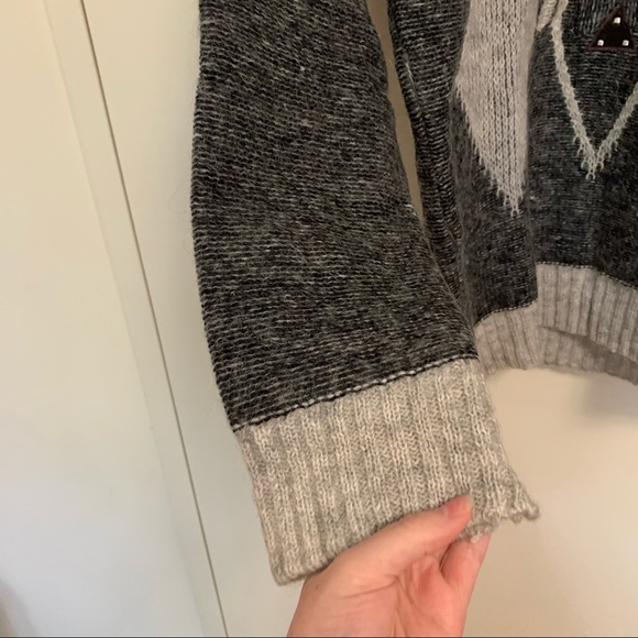 Rohini Grey Chunky Sweater - Picture 3 of 4